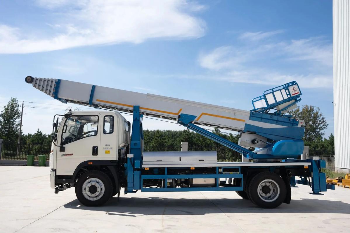 长丰县云梯上料车租赁费用